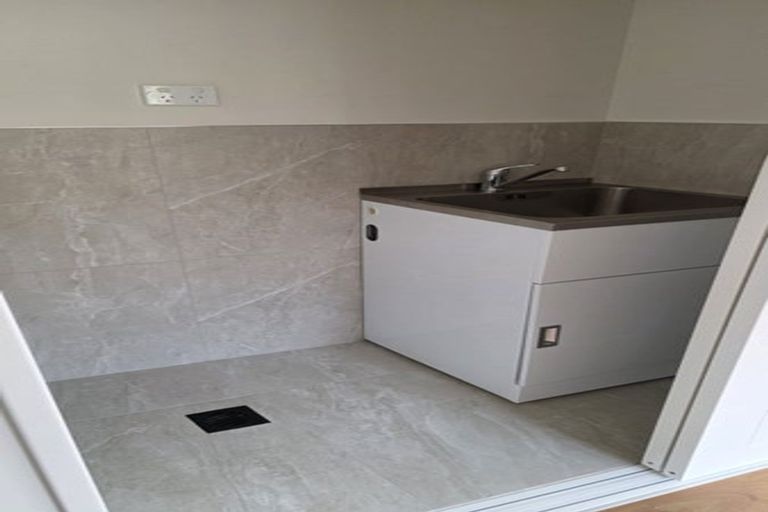 Photo of property in 3 Albert Road, Manukau, Auckland, 2025