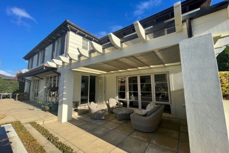 Photo of property in 11 Fairfield Lane, East Tamaki Heights, Auckland, 2016