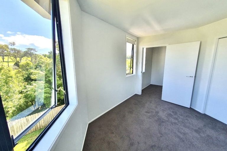 Photo of property in 14/50 Livingstone Street, Westmere, Auckland, 1022