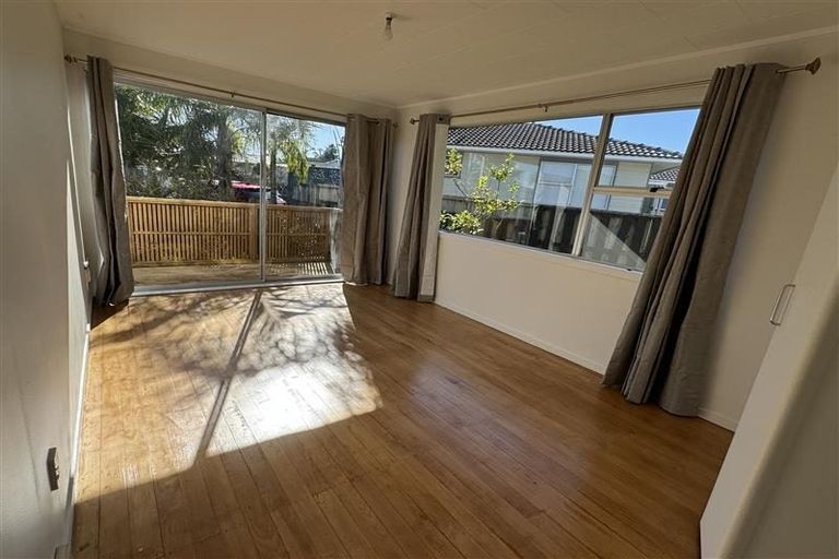 Photo of property in 36 Reelick Avenue, Pakuranga Heights, Auckland, 2010