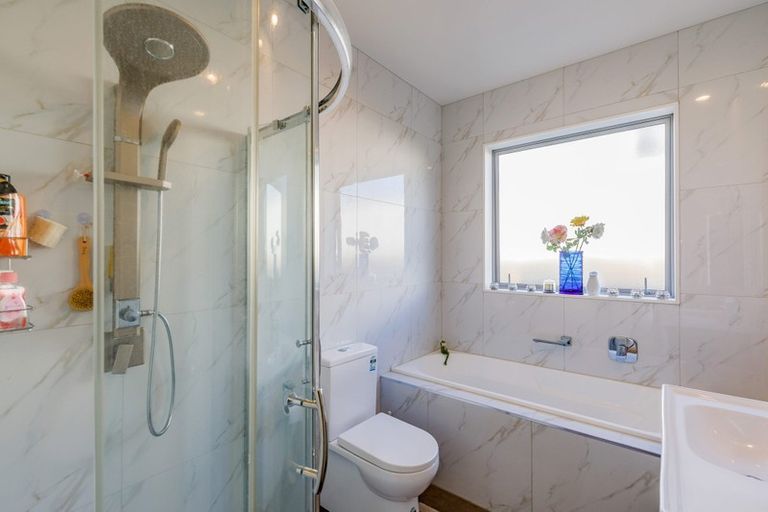 Photo of property in 6 Josh Road, Huapai, Kumeu, 0810