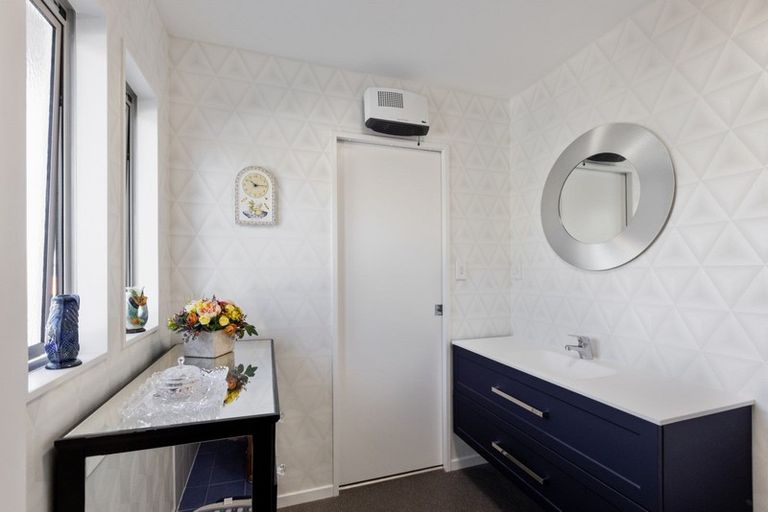 Photo of property in 6 Park Road, Greenmeadows, Napier, 4112