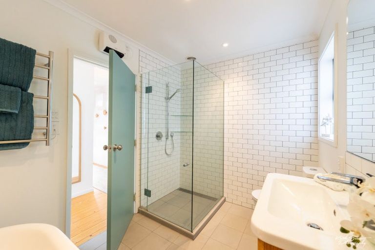 Photo of property in 144 Owhiro Bay Parade, Owhiro Bay, Wellington, 6023