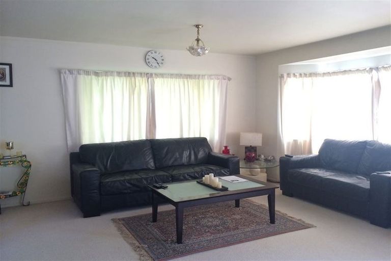 Photo of property in 1/62 Titirangi Road, New Lynn, Auckland, 0600
