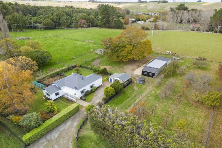 Photo of property in 1723 Cheltenham Hunterville Road, Waituna West, Rewa, 4780