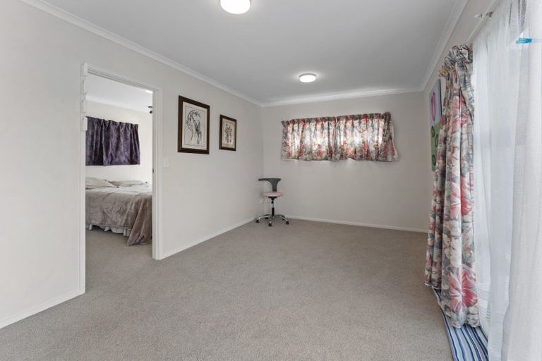 Photo of property in 45b Kirk Street, Otaki, 5512