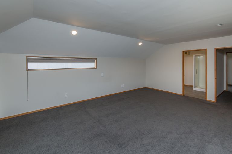 Photo of property in 74b Sinclair Street, New Brighton, Christchurch, 8083