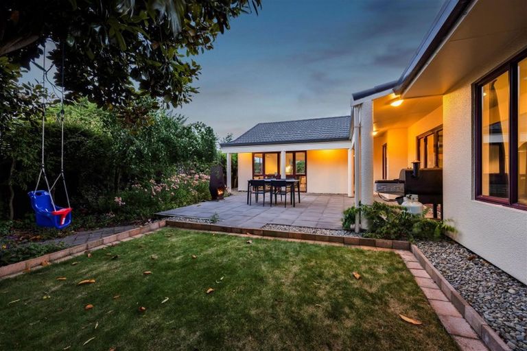 Photo of property in 11 Erin Street, Hawera, 4610