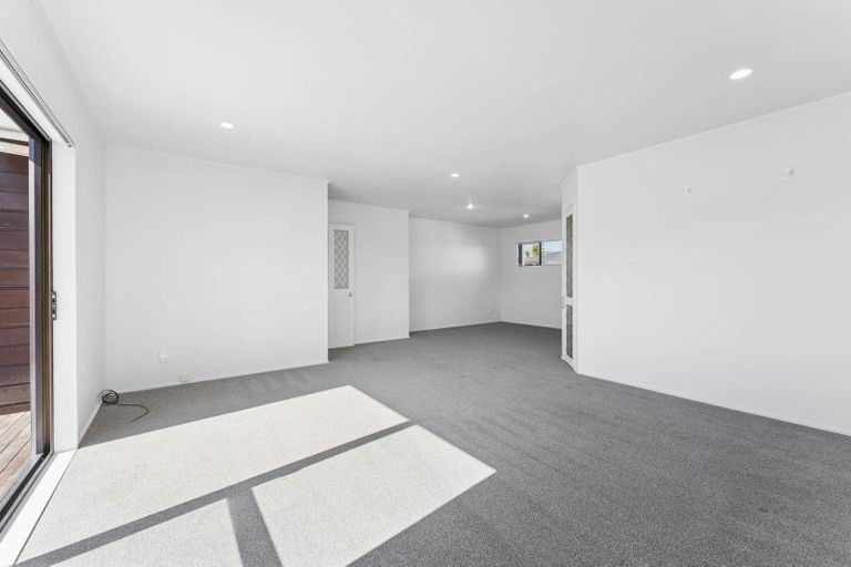 Photo of property in 1/133 Nile Road, Milford, Auckland, 0620