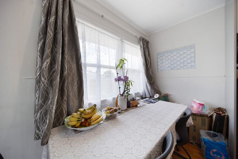 Photo of property in 8 Haddon Street, Mangere East, Auckland, 2024