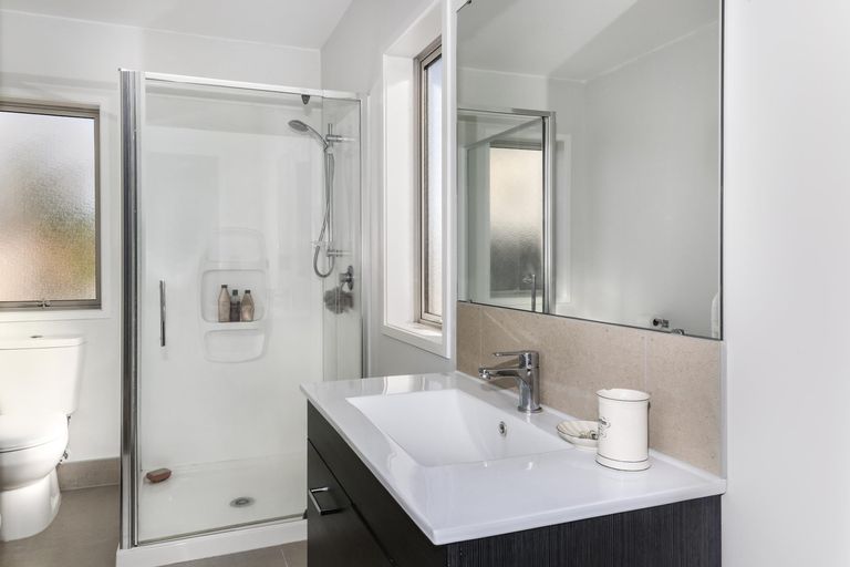 Photo of property in 64 Isabella Drive, Pukekohe, 2120