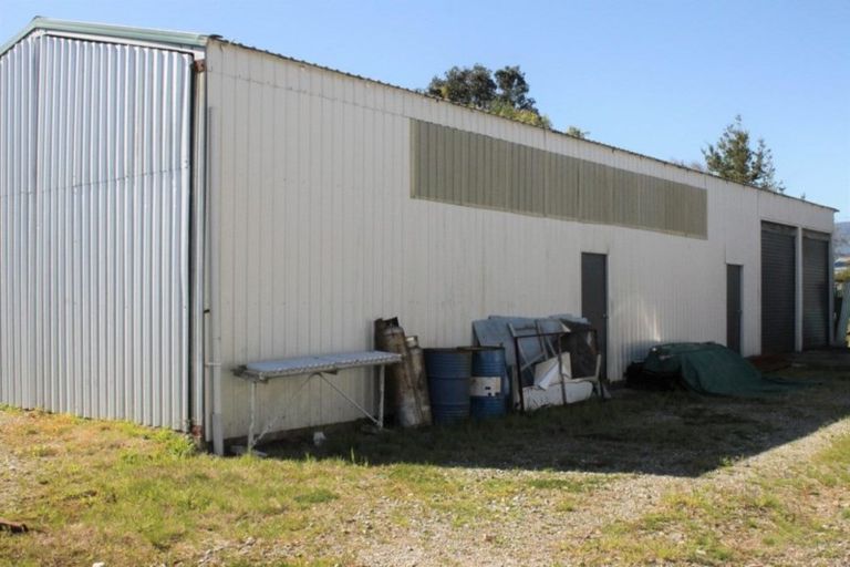 Photo of property in 42 Rintoul Street, Westport, 7825