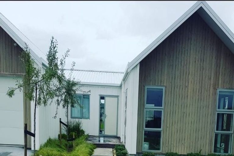 Photo of property in 18 Tuatahi Avenue, Solway, Masterton, 5810