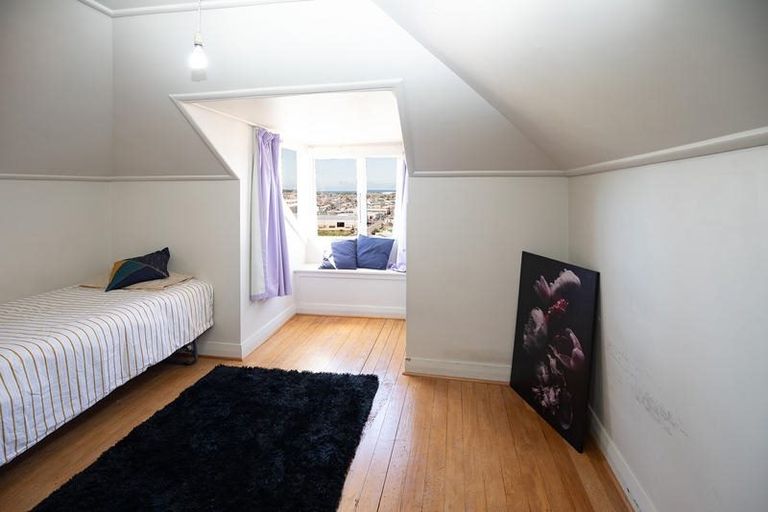 Photo of property in 10 Saint Heliers Court, Clyde Hill, Dunedin, 9011