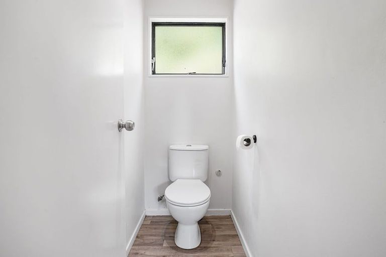 Photo of property in 1/30 Simon Ellice Drive, Bayview, Auckland, 0629