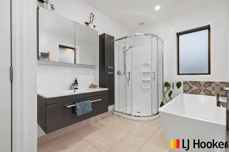 Photo of property in 15 Mareretu Avenue, Patumahoe, Pukekohe, 2679