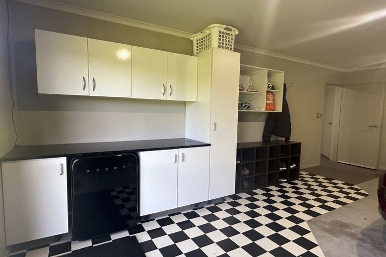 Photo of property in 84 Wilcox Road, Seaward Bush, Invercargill, 9871