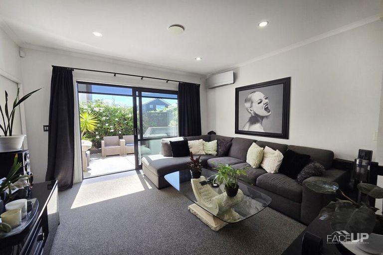 Photo of property in 10 Saltmarsh Road, Hobsonville, Auckland, 0616