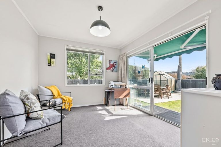 Photo of property in 12a Raukawa Grove, Trentham, Upper Hutt, 5018