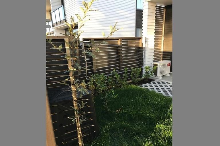 Photo of property in 11/50 Ocean View Road, Northcote, Auckland, 0627