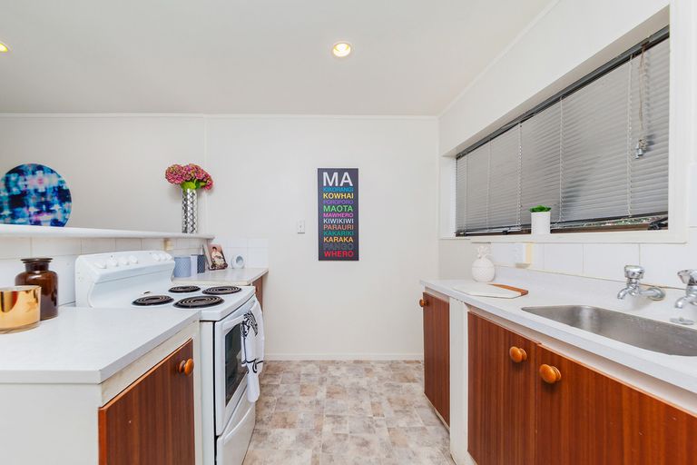 Photo of property in 2/31 Bowater Place, Manurewa, Auckland, 2102