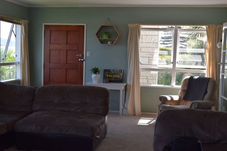 Photo of property in 22 Rosetta Road, Raumati South, Paraparaumu, 5032