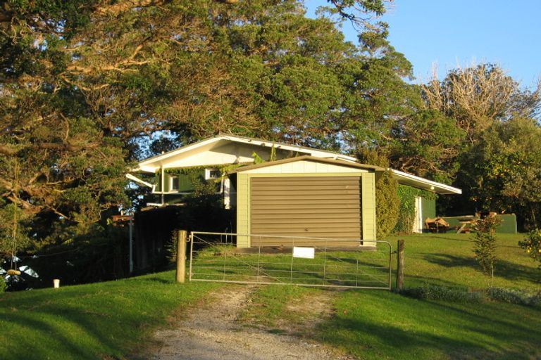 Photo of property in 32 Ridge Road, Mahurangi East, Warkworth, 0982