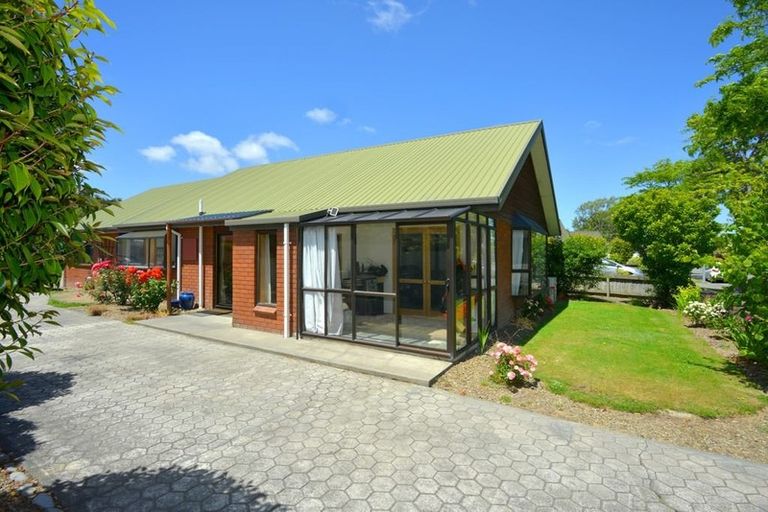 Photo of property in 16 Kedleston Drive, Avonhead, Christchurch, 8042