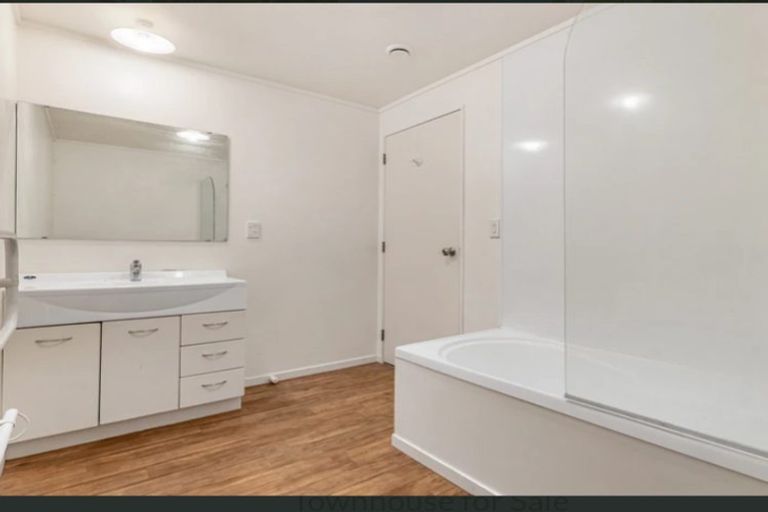 Photo of property in 37e Hindmarsh Street, Johnsonville, Wellington, 6037