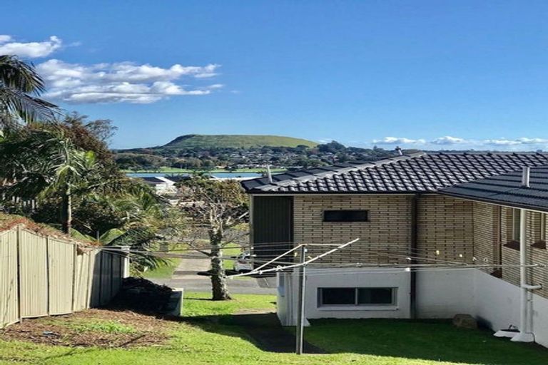 Photo of property in 26 Andrea Place, Sunnyhills, Auckland, 2010