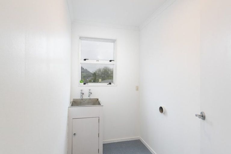 Photo of property in 6/154 Whites Line East, Waiwhetu, Lower Hutt, 5010