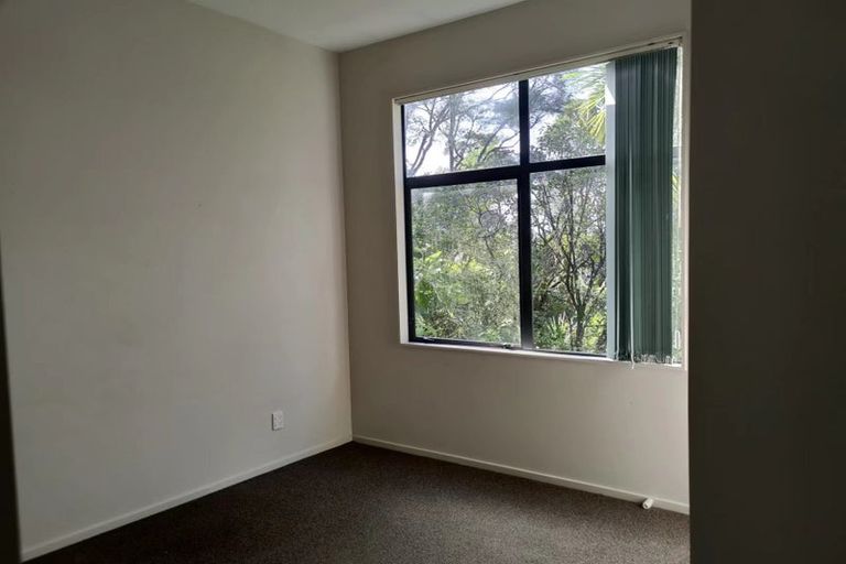 Photo of property in 35 Park Road, Titirangi, Auckland, 0604