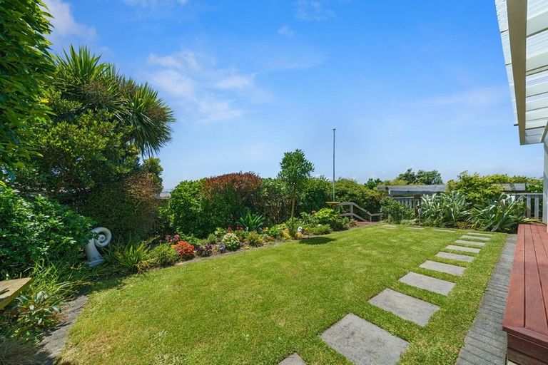 Photo of property in 15 Kahurangi Heights, Aotea, Porirua, 5024