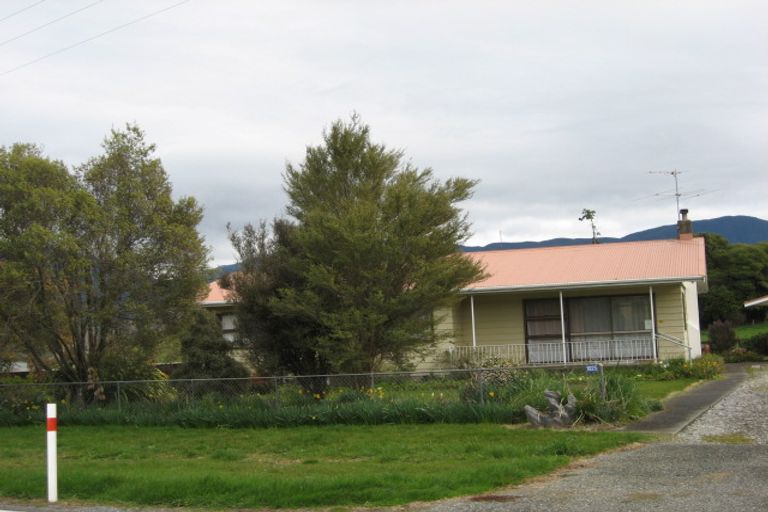 Photo of property in 1925 Takaka Valley Highway, Takaka, 7183