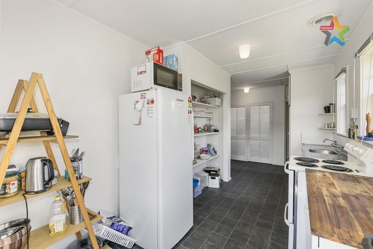 Photo of property in 6 Bryant Grove, Taita, Lower Hutt, 5011