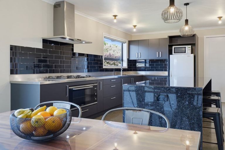 Photo of property in 9 Golf Vue Place, Castlecliff, Whanganui, 4501