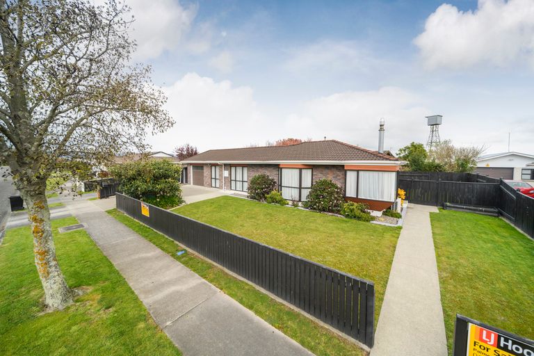 Photo of property in 110 Amberley Avenue, Highbury, Palmerston North, 4412