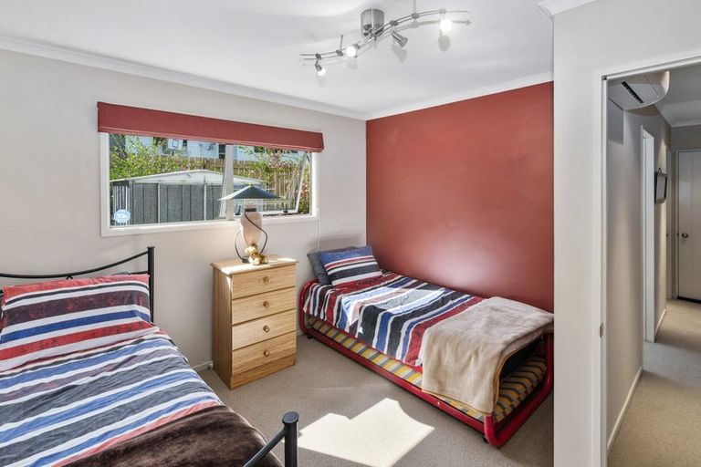 Photo of property in 20b Grand Vue Road, Kawaha Point, Rotorua, 3010