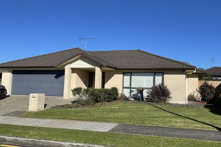 Photo of property in 20 Lilybank Crescent, East Tamaki, Auckland, 2013