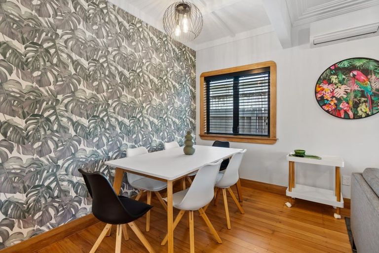 Photo of property in 5 Ridout Street, Maeroa, Hamilton, 3200