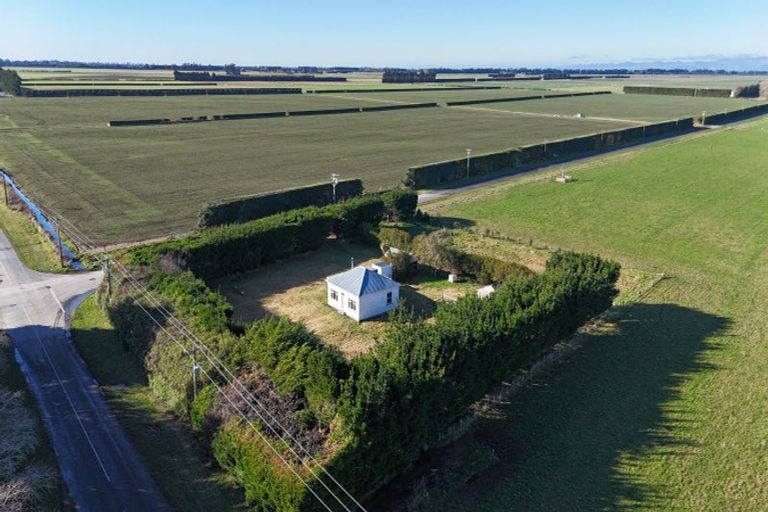 Photo of property in 675 Clintons Road, Charing Cross, Christchurch, 7671