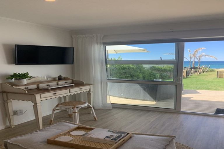 Photo of property in 291 Pukehina Parade, Pukehina, Te Puke, 3189