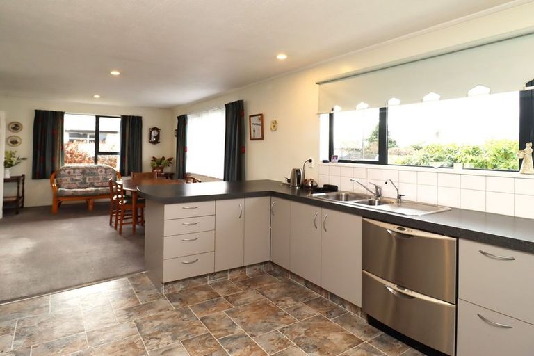 Photo of property in 15 Gordon Street, Weston, Oamaru, 9401