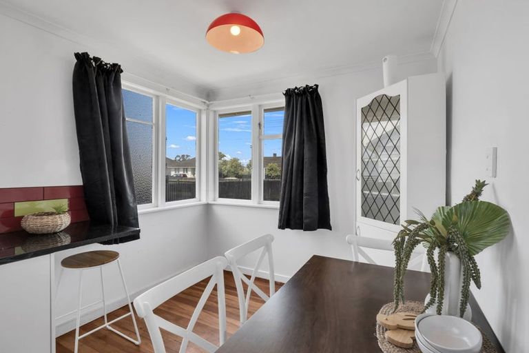 Photo of property in 33 Matipo Street, Castlecliff, Whanganui, 4501