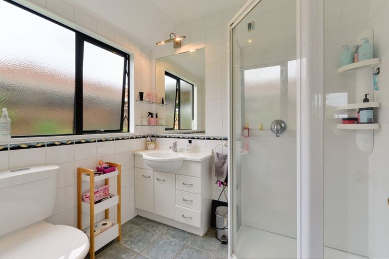 Photo of property in 57 Ayrshire Drive, Grandview Heights, Hamilton, 3200