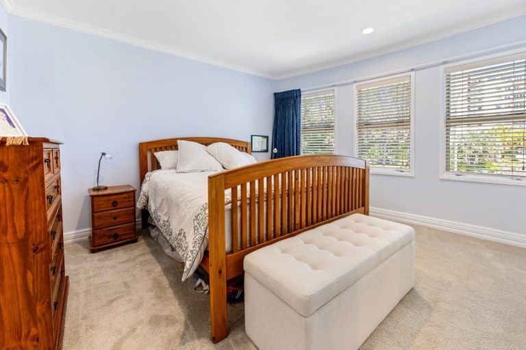Photo of property in 1c Queen Street, New Plymouth, 4310