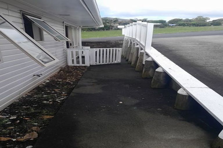 Photo of property in 4 Cable Bay Block Road, Cable Bay, 0420