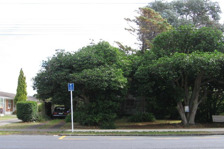 Photo of property in 151 Shakespeare Road, Milford, Auckland, 0620