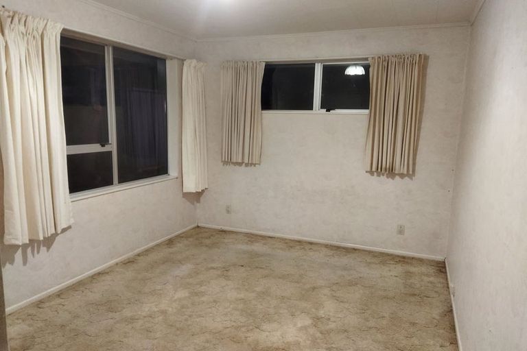 Photo of property in 2/52 Gemstone Drive, Birchville, Upper Hutt, 5018