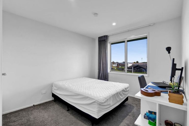 Photo of property in 8 Jersey Place, Bell Block, New Plymouth, 4312